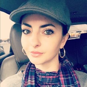 Meet your Posher, Simonne